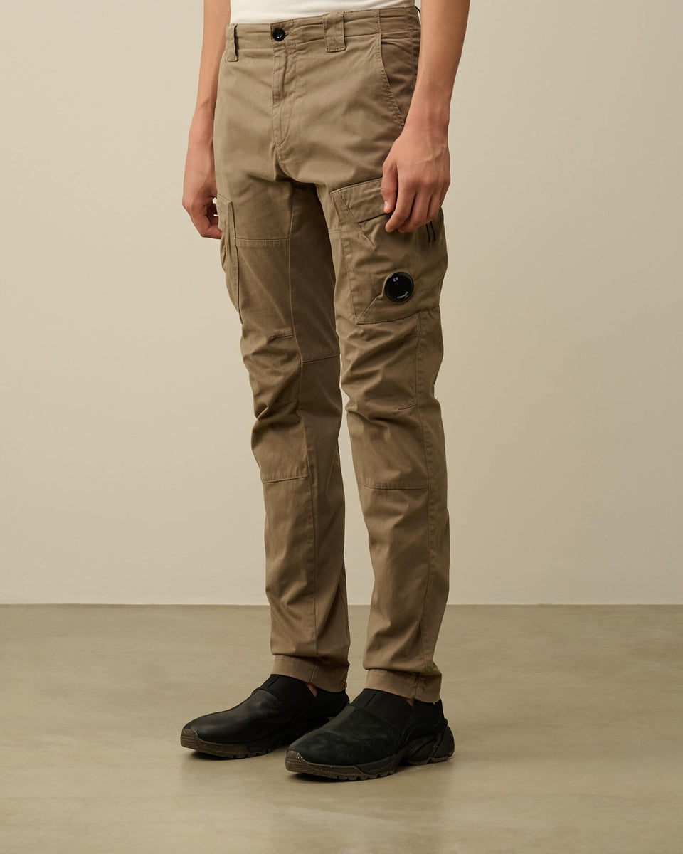 【新品】C.P. COMPANY ARCHED FIT PANTS cp-company-stretch-sateen-