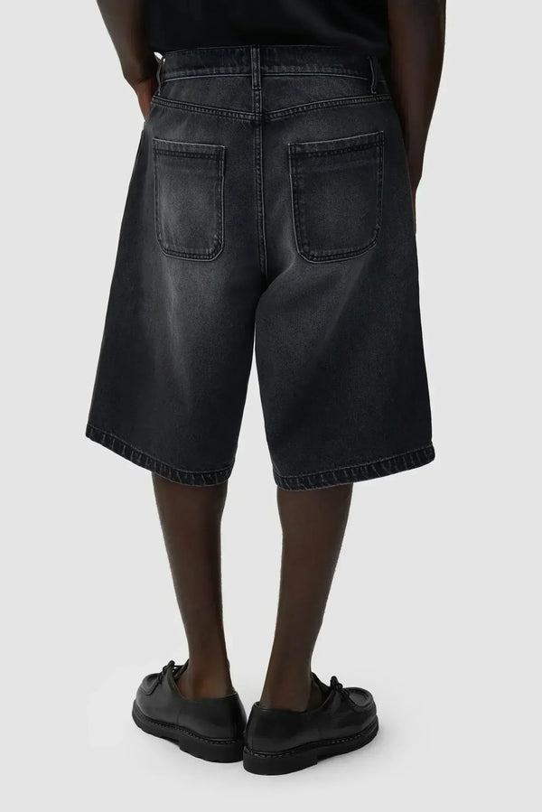 Round Pocket Denim Shorts