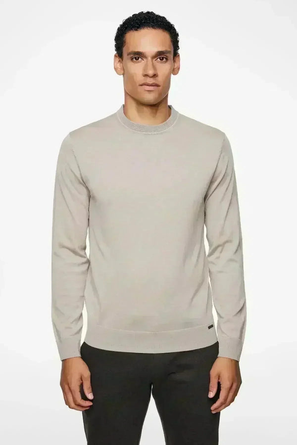 Round Neck Jumper