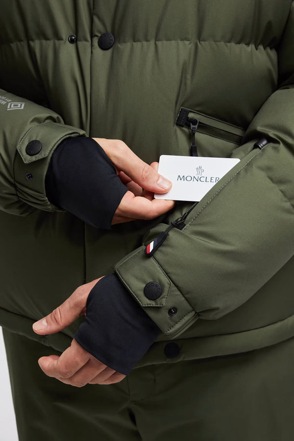 Coraia GORE-TEX Short Down Jacket