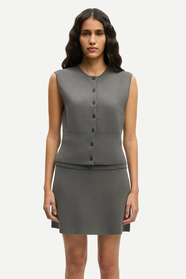 Saanne Top 15825