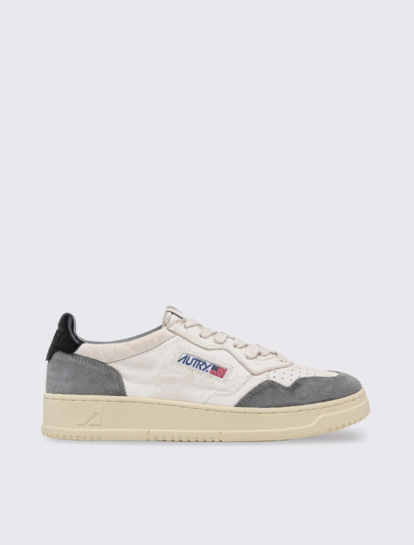 Medalist Low Sneakers