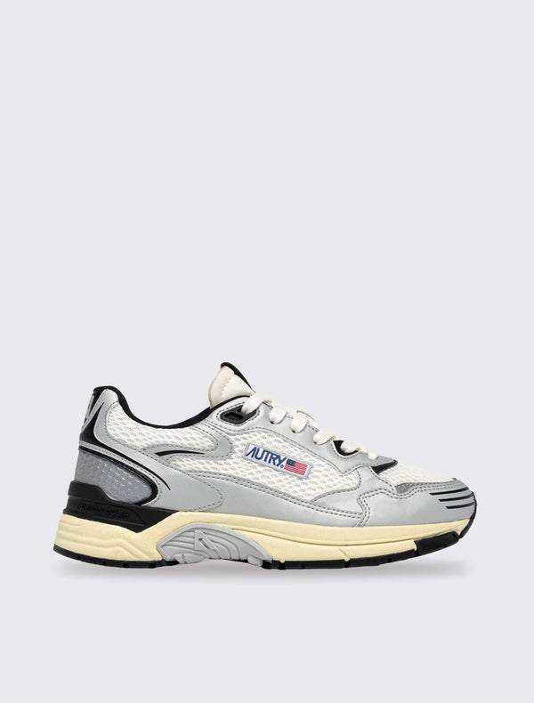 W Hyperway Sneakers