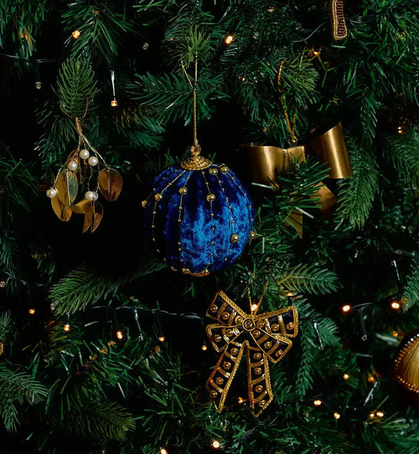 Regal Bow Ornament