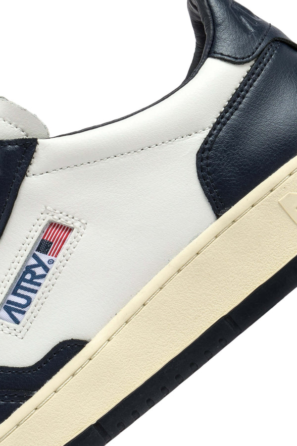 Medalist Low Bicolor Sneakers