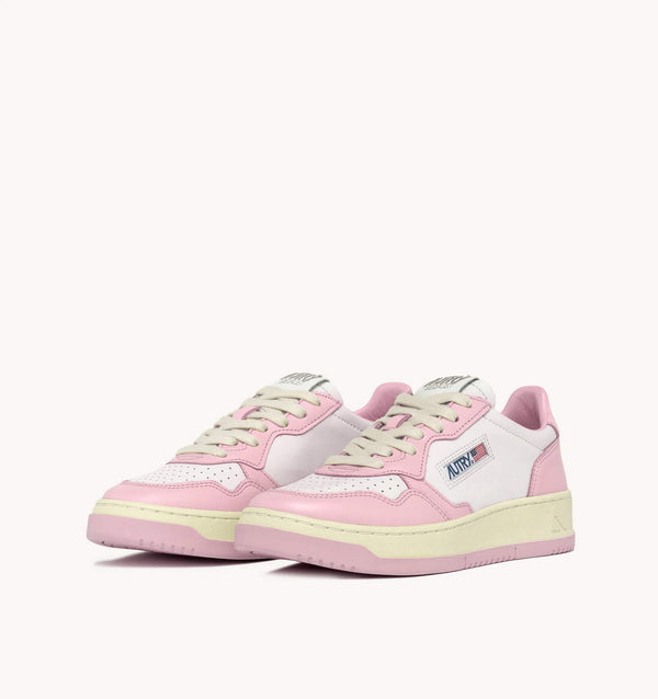 W Medalist Low Bi-Color Sneakers