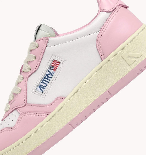 W Medalist Low Bi-Color Sneakers