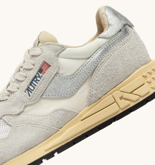 W Reelwind Low Sneakers