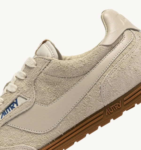 W Windspin Sneakers