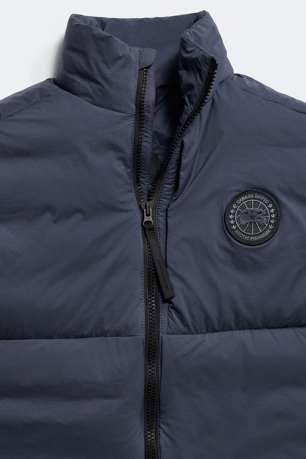Lodge Vest Black Disc