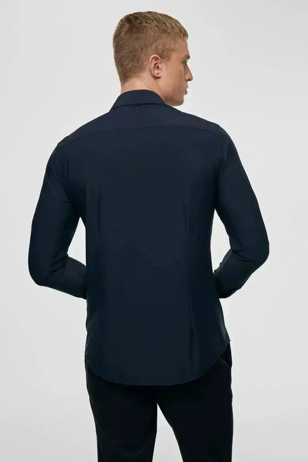 Dynamic Shirt