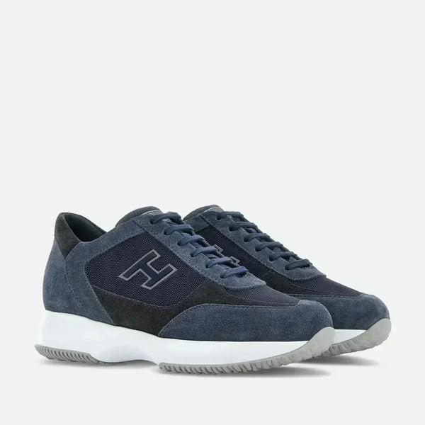 Sneakers Interactive