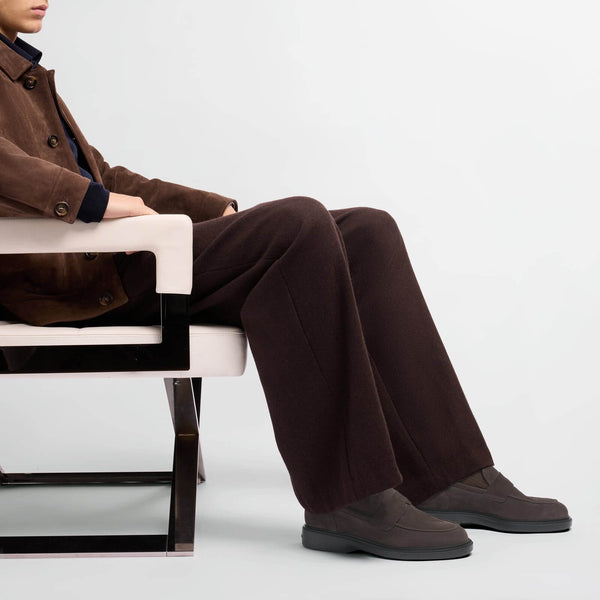 H704 Loafers
