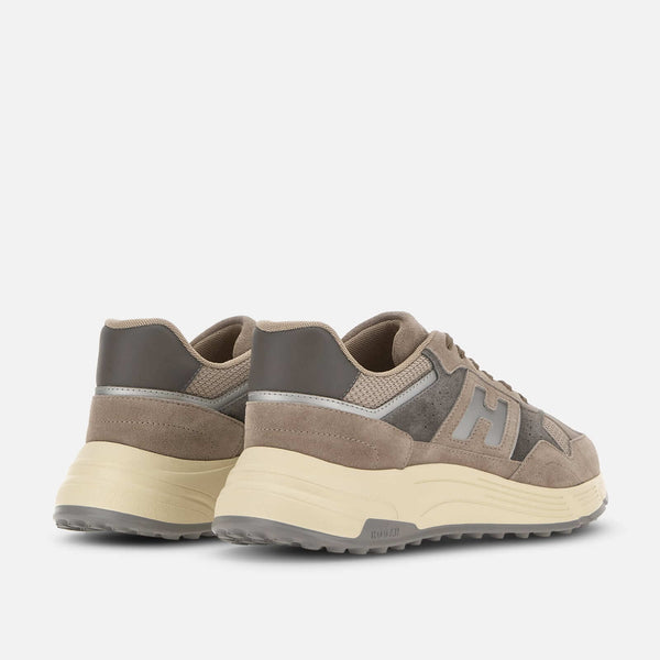 Hyperlight Sneaker