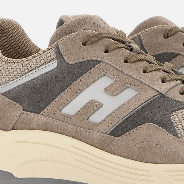 Hyperlight Sneaker