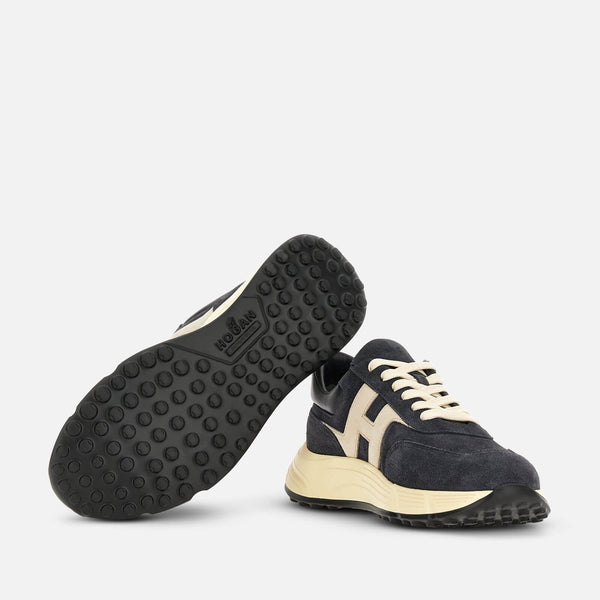 Hyperlight Sneakers