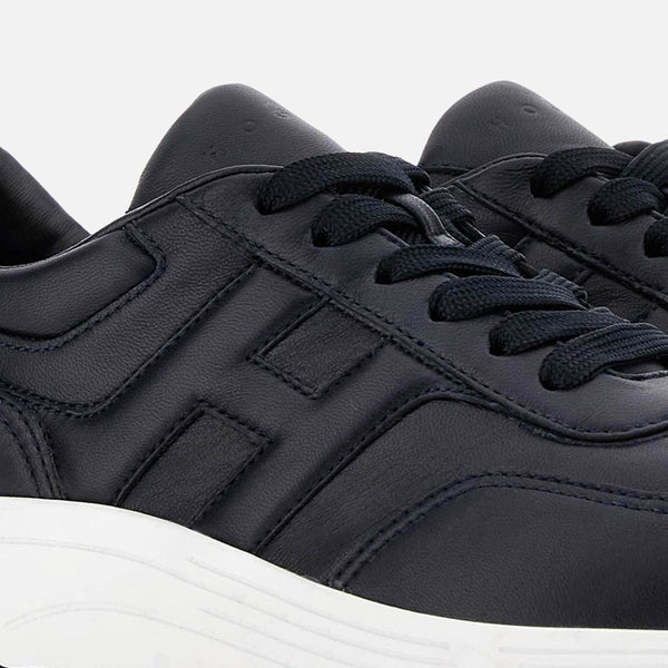 Hyperlight Sneakers