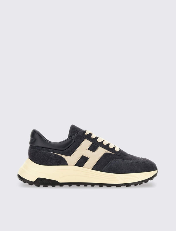 Hyperlight Sneakers