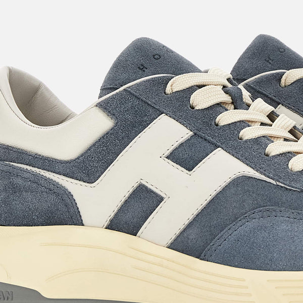Hyperlight Sneakers
