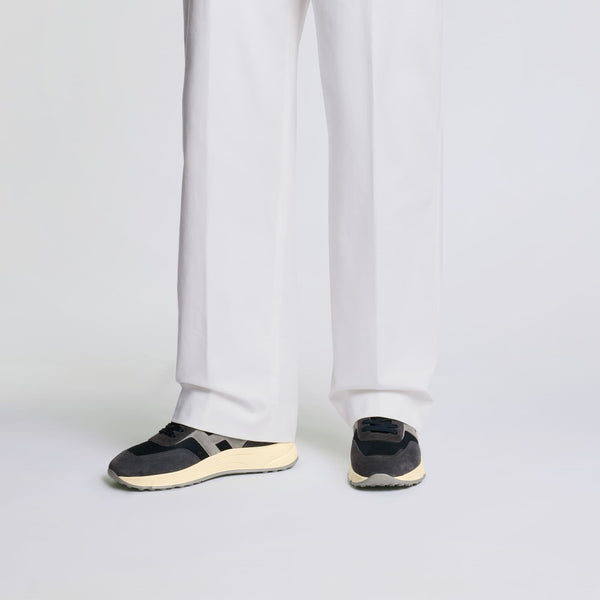 Hyperlight Sneakers