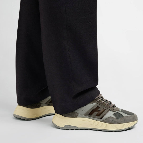 Hyperlight Sneakers