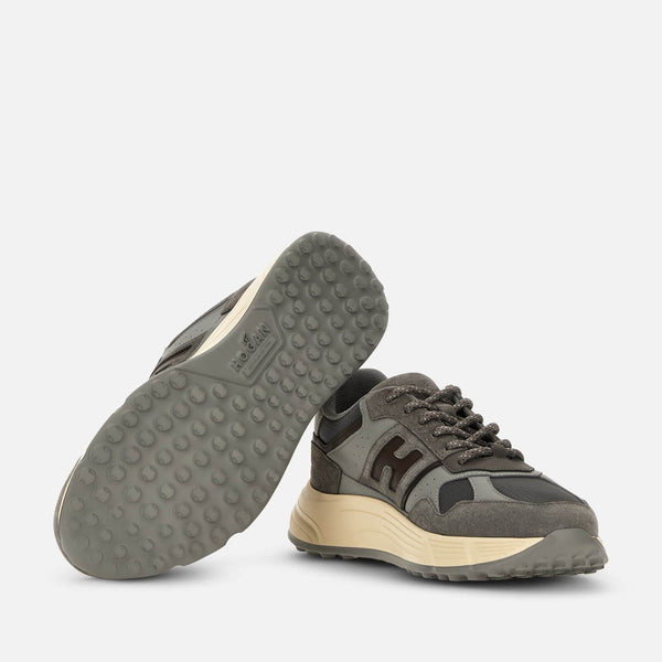 Hyperlight Sneakers