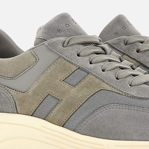 Hyperlight Sneakers