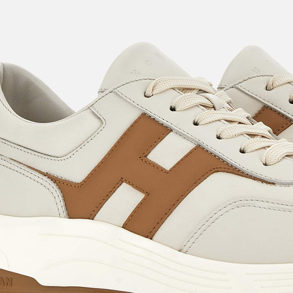Hyperlight Sneakers