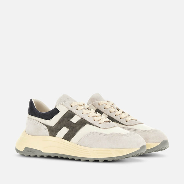 Hyperlight Sneakers