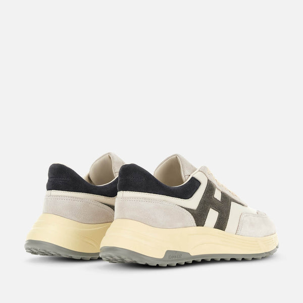 Hyperlight Sneakers
