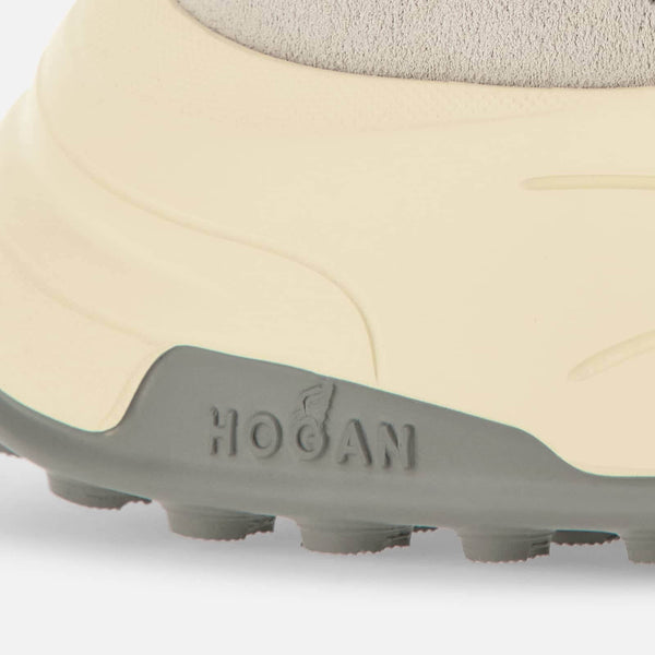 Hyperlight Sneakers