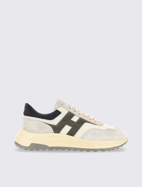 Hyperlight Sneakers