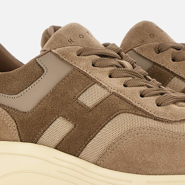 Hyperlight Sneakers