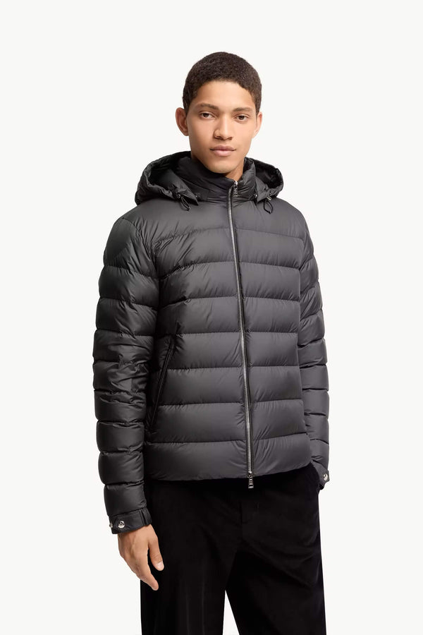 Arneb Hooded Short Down Jacket