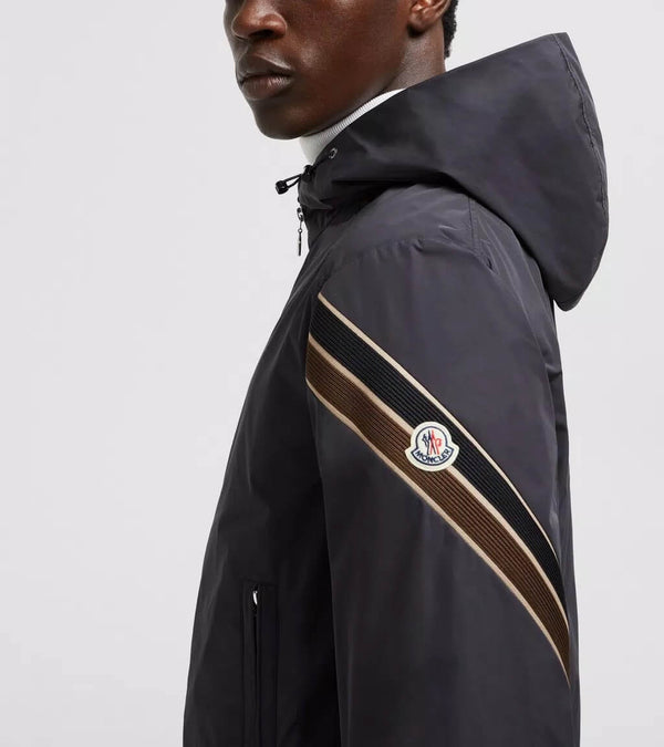 Moncler jack zwart