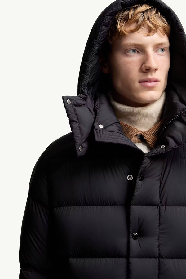 Maya 70 Hooded Short Down Jacket