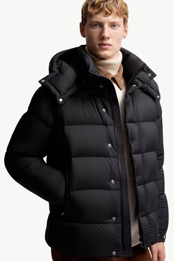 Maya 70 Hooded Short Down Jacket