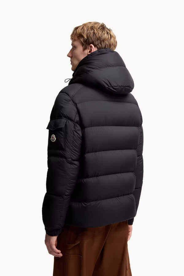Maya 70 Hooded Short Down Jacket