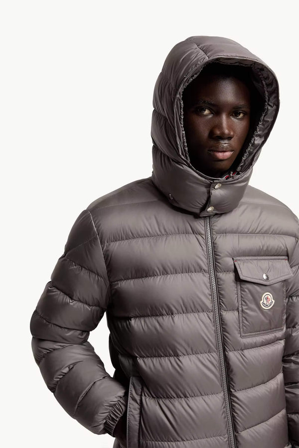 Verith Hooded Short Down Jacket