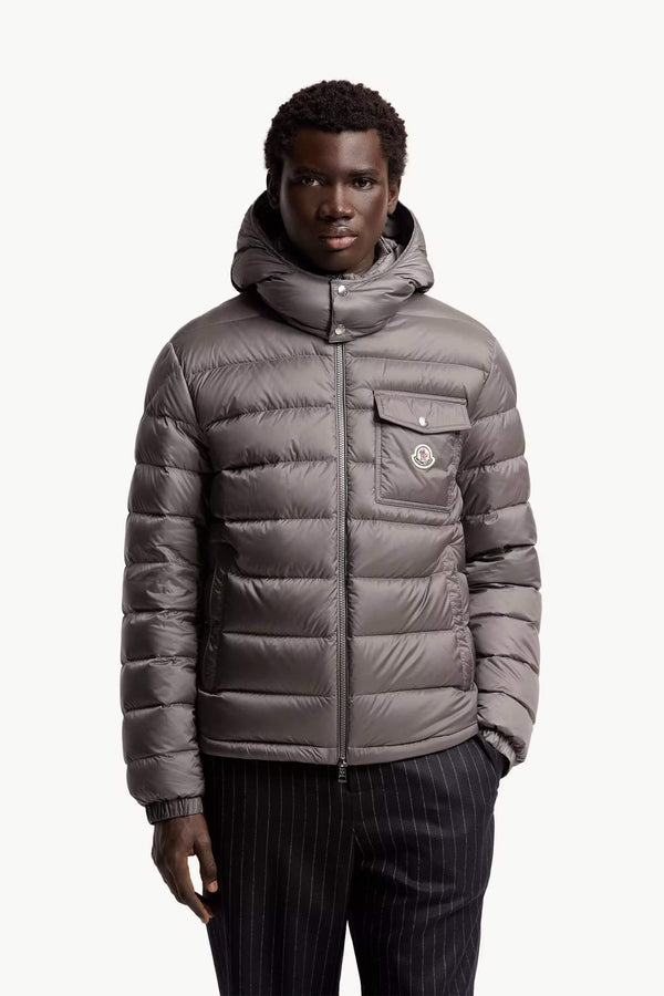 Verith Hooded Short Down Jacket