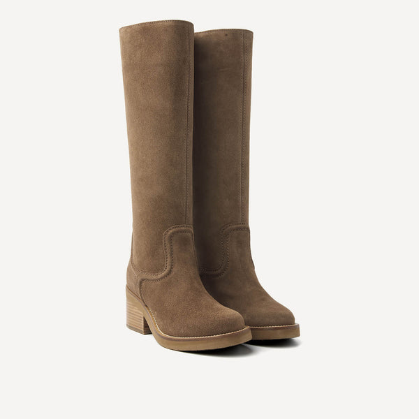 Cassy Boots