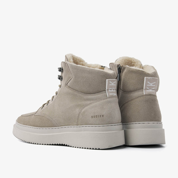 Jonah Polar Fur Boots