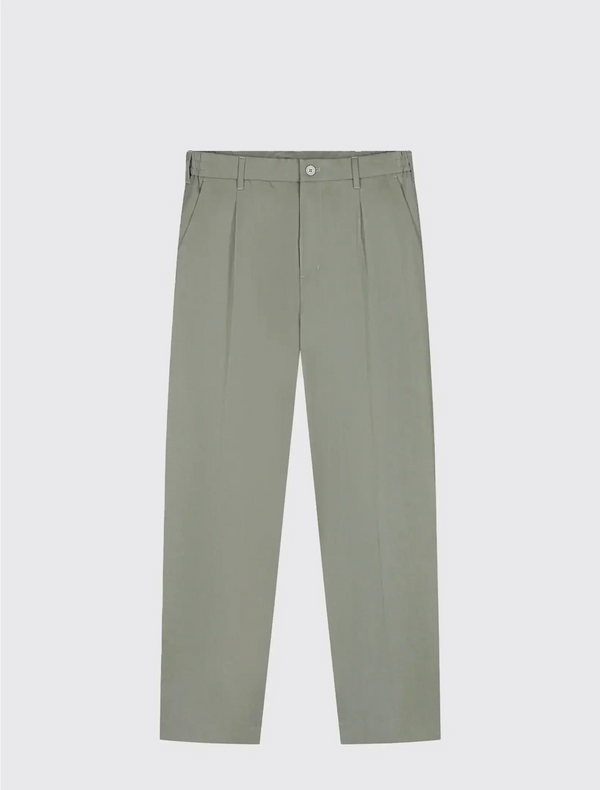 Regular Pleated Chino
