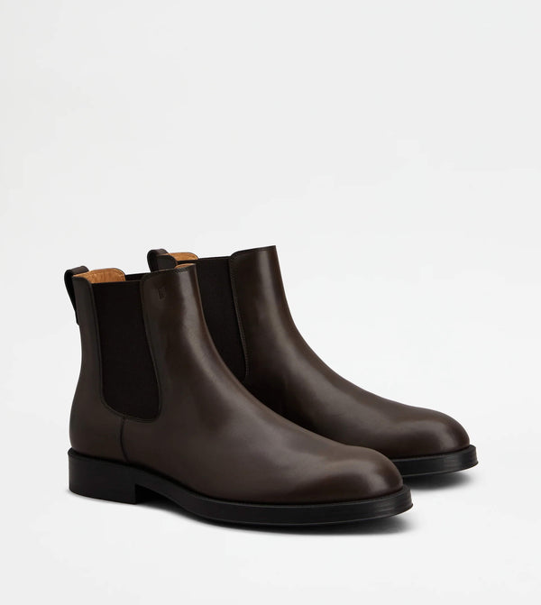 Chelsea Ankle Boots in Leather