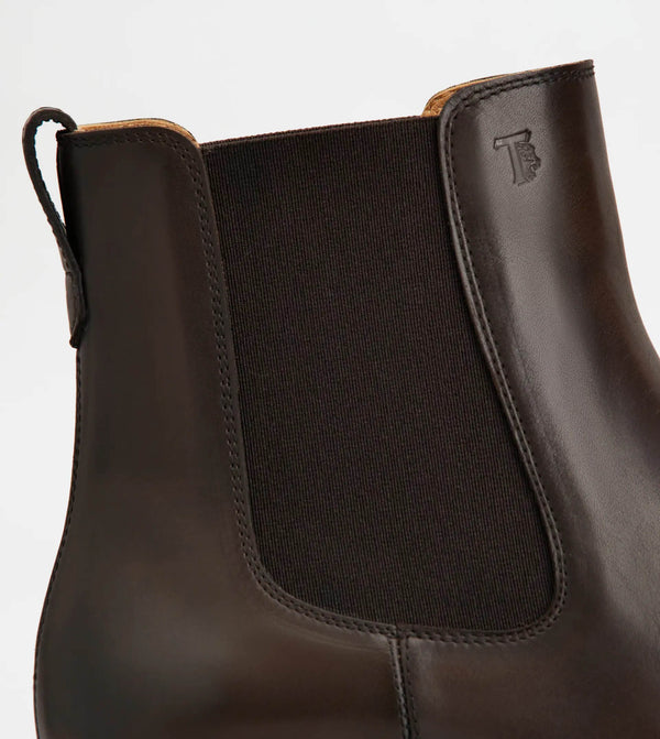 Chelsea Ankle Boots in Leather